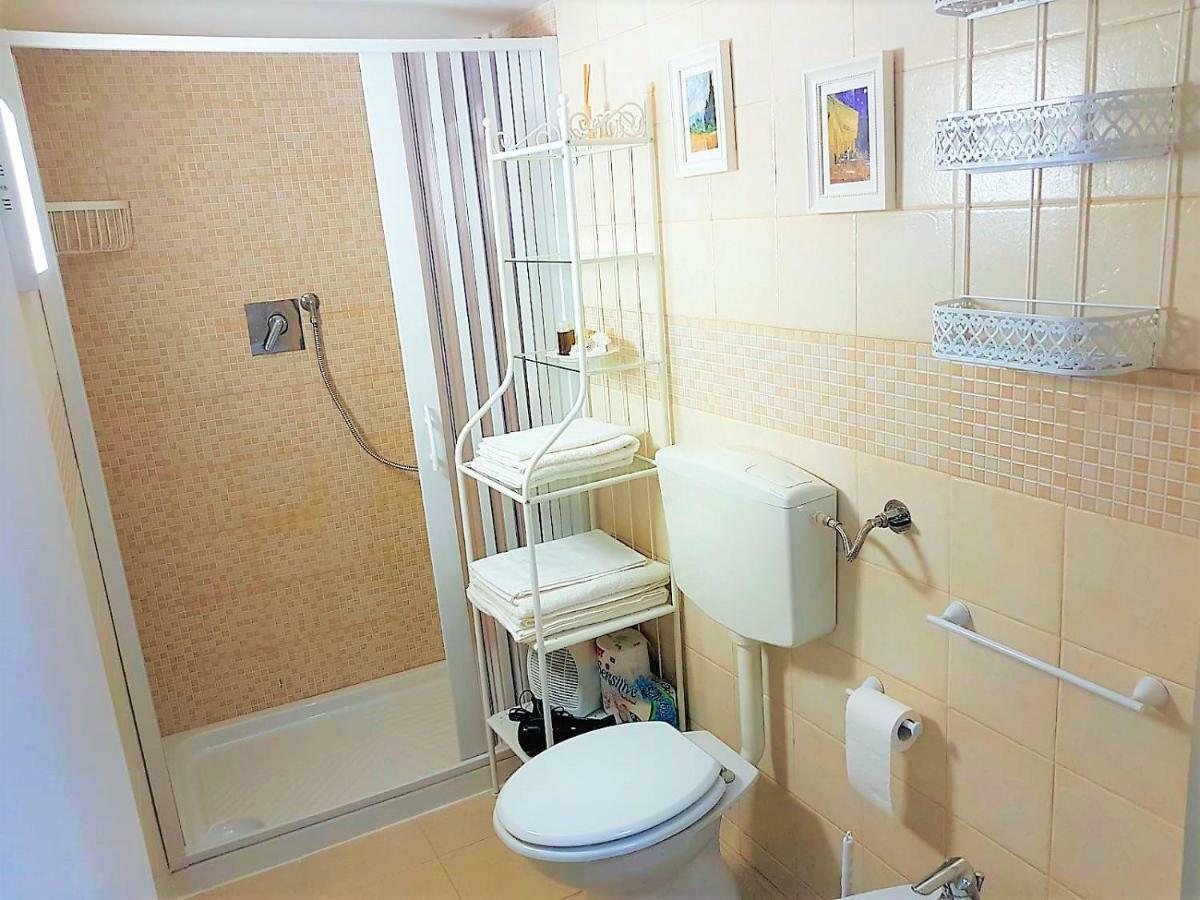 More Apartments The Castle Bari Bagian luar foto